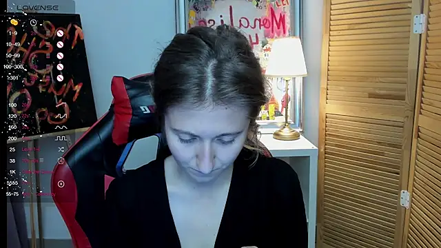 Snapshot of CamillaDreamer chatting on 29, 6, 2026 CamillaDreamer online show from 29, 6, 2026