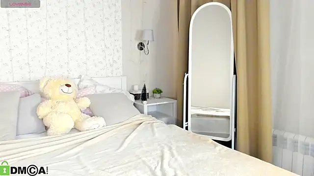 KarinaBroks online show from 19, 12, 2025