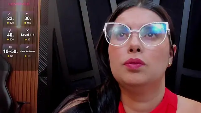 Snapshot of Valka_Ross chatting on 10, 11, 2025 Valka Ross online show from 10, 11, 2025