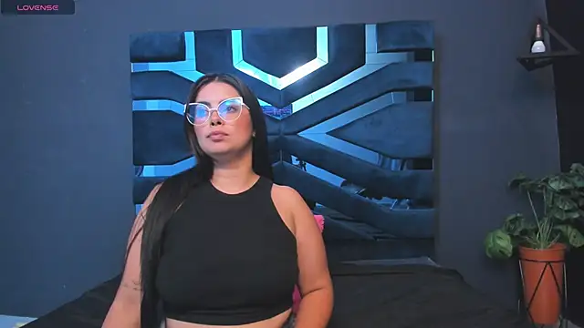 Snapshot of Valka_Ross chatting on 11, 11, 2025 Valka Ross online show from 11, 11, 2025