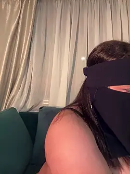 Snapshot of Laila_11111 chatting on 9, 2, 2026 Laila 11111 online show from 9, 2, 2026