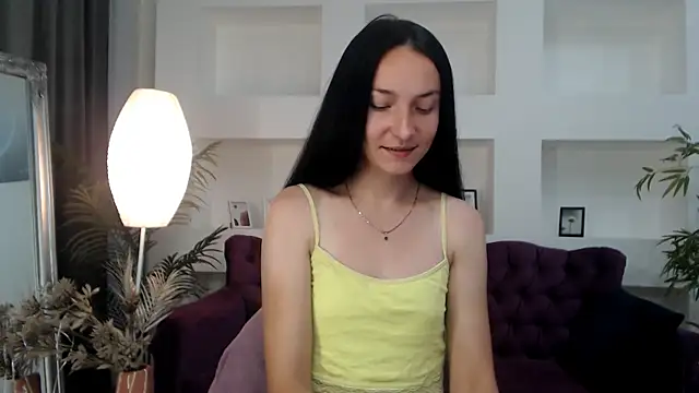 Snapshot of Emilly__Grey chatting on 24, 6, 2026 Emilly Grey online show from 24, 6, 2026