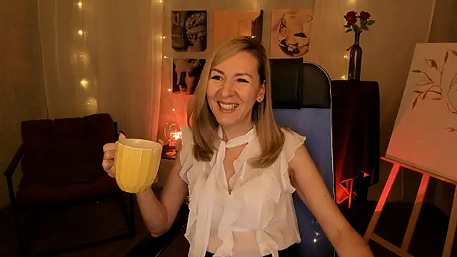 Snapshot of DonnaSmitth chatting on 5, 1, 2026 DonnaSmitth online show from 5, 1, 2026