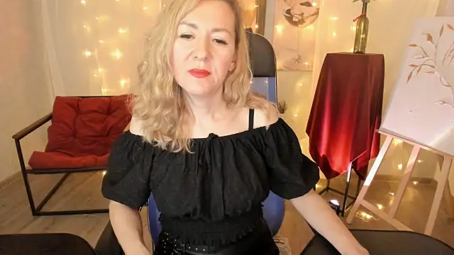 Snapshot of DonnaSmitth chatting on 3, 2, 2026 DonnaSmitth online show from 3, 2, 2026