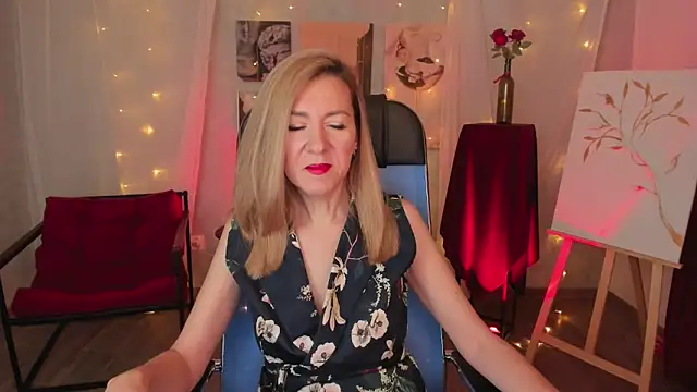 Snapshot of DonnaSmitth chatting on 19, 2, 2026 DonnaSmitth online show from 19, 2, 2026