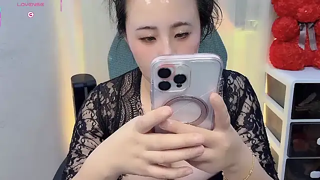 NEWONETO online show from 2, 12, 2025