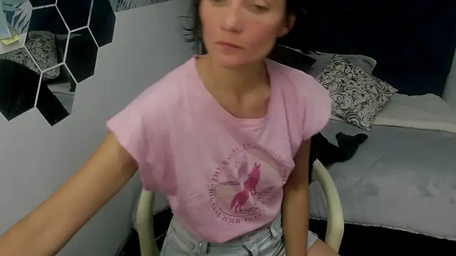 Valery More   online show from 26, 10, 2025