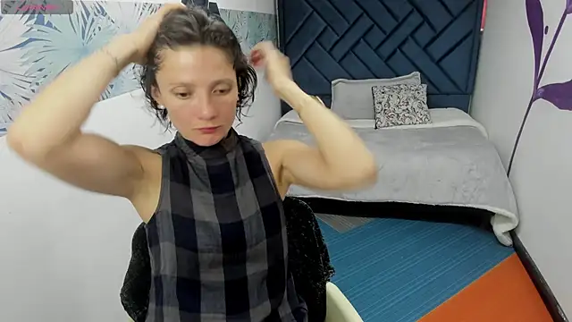 Valery More   online show from 4, 12, 2025