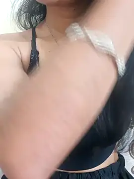 Snapshot of Meenu_rani6 chatting on 5, 4, 2026 Meenu rani6 online show from 5, 4, 2026