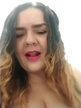 Snapshot of coral_marley chatting on 20, 10, 2025 coral marley online show from 20, 10, 2025