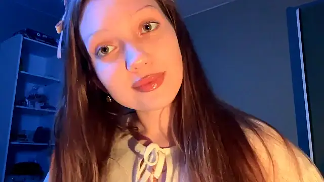 Snapshot of EmiIyKitty chatting on 15, 10, 2025 EmiIyKitty online show from 15, 10, 2025