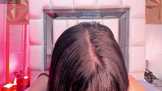 violet milleer online show from 12, 3, 2026