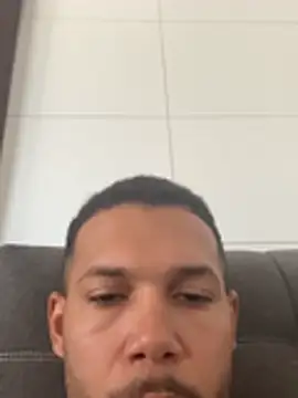 Snapshot of MCLZK chatting on 18, 4, 2026 MCLZK online show from 18, 4, 2026