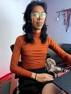 MadamLeRouge online show from 29, 11, 2025