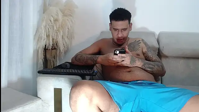 Adrew fox online show from 20, 12, 2025