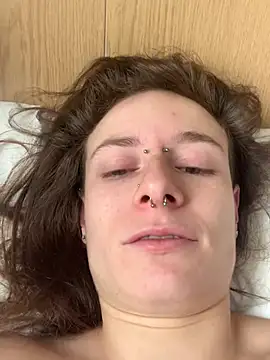 GoldenPussy1329 online show from 13, 2, 2026