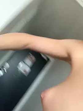 GoldenPussy1329 online show from 18, 2, 2026