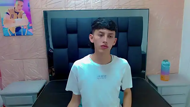 Snapshot of thaigo_twink38 chatting on 13, 11, 2025 thaigo twink38 online show from 13, 11, 2025