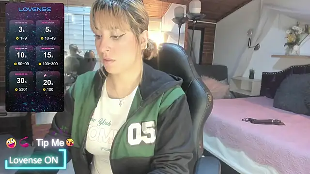 Snapshot of sophialyh_1 chatting on 26, 3, 2026 sophialyh 1 online show from 26, 3, 2026