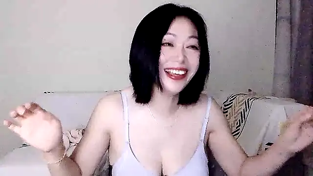 Snapshot of Smile-- chatting on 9, 10, 2025 Smile-- online show from 9, 10, 2025