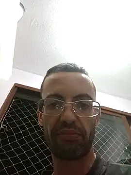 Snapshot of Art9i34art chatting on 10, 4, 2026 Art9i34art online show from 10, 4, 2026