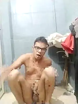 sexybobby13 online show from 15, 12, 2025