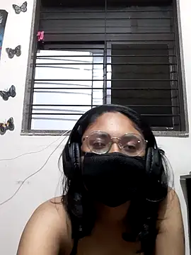 Snapshot of cherriesontop chatting on 18, 10, 2025 cherriesontop online show from 18, 10, 2025