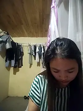 Snapshot of Liu30 chatting on 6, 10, 2025 Liu30 online show from 6, 10, 2025