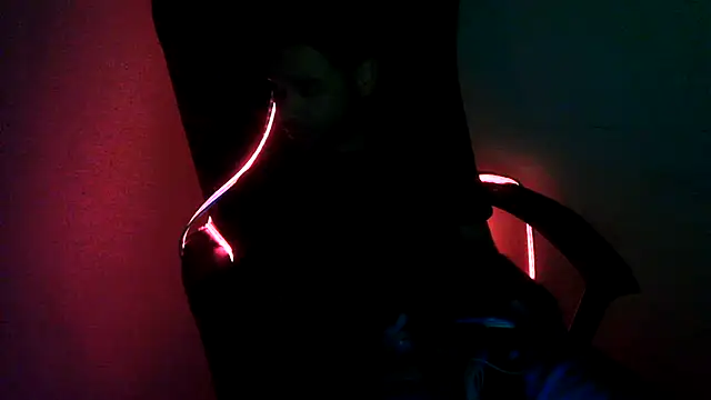 Snapshot of highinhtxx chatting on 1, 2, 2026 highinhtxx online show from 1, 2, 2026