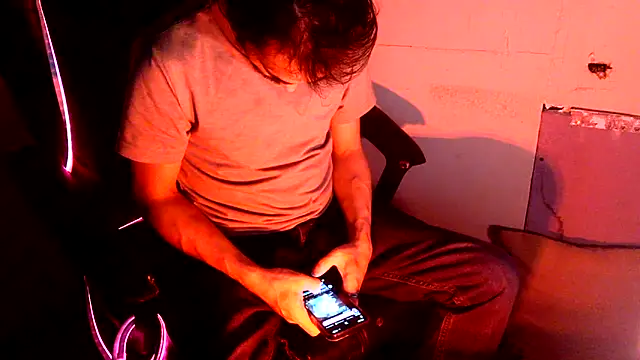 Snapshot of highinhtxx chatting on 11, 2, 2026 highinhtxx online show from 11, 2, 2026