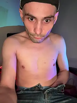 Snapshot of highinhtxx chatting on 24, 2, 2026 highinhtxx online show from 24, 2, 2026