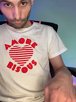 Snapshot of highinhtxx chatting on 3, 3, 2026 highinhtxx online show from 3, 3, 2026