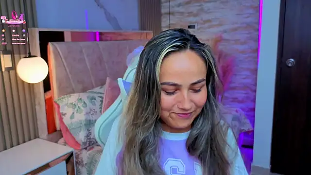 lila cute1 online show from 16, 11, 2025