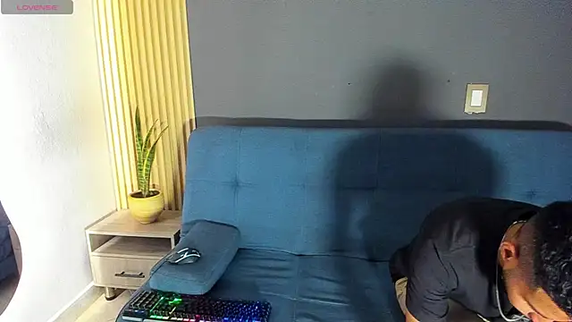 Jaybrown  1 online show from 5, 12, 2025