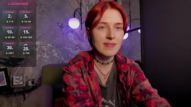 Snapshot of Freirenee chatting on 18, 10, 2025 Freirenee online show from 18, 10, 2025