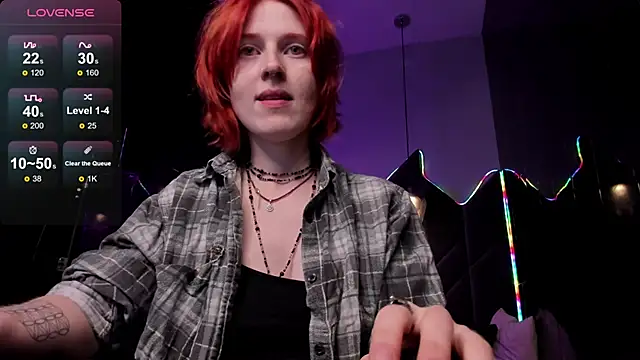 Snapshot of Freirenee chatting on 19, 10, 2025 Freirenee online show from 19, 10, 2025