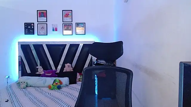 Snapshot of Sebasxxl12 chatting on 2, 2, 2026 Sebasxxl12 online show from 2, 2, 2026