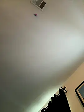 Snapshot of itsthecatchh chatting on 19, 10, 2025 itsthecatchh online show from 19, 10, 2025