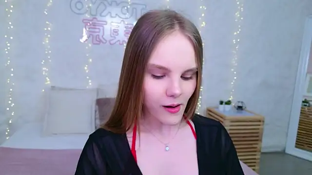 Snapshot of Lili_Lohan chatting on 14, 4, 2026 Lili Lohan online show from 14, 4, 2026