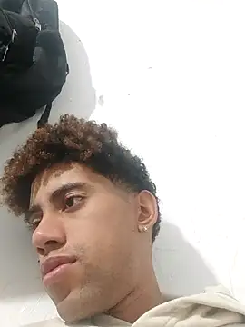 Snapshot of The_boy_good chatting on 2, 4, 2026 The boy good online show from 2, 4, 2026