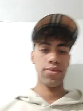 Snapshot of The_boy_good chatting on 4, 4, 2026 The boy good online show from 4, 4, 2026