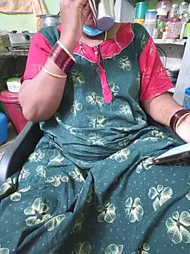 Snapshot of Tamilselviroja- chatting on 18, 6, 2026 Tamilselviroja- online show from 18, 6, 2026