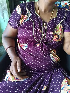 Snapshot of Tamilselviroja- chatting on 5, 7, 2026 Tamilselviroja- online show from 5, 7, 2026