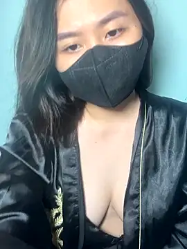 Sexy dancing girl online show from 4, 11, 2025