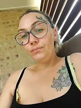 Snapshot of Sinful_Kait_XX chatting on 10, 11, 2025 Sinful Kait XX online show from 10, 11, 2025