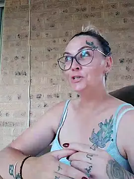 Snapshot of Sinful_Kait_XX chatting on 17, 12, 2025 Sinful Kait XX online show from 17, 12, 2025