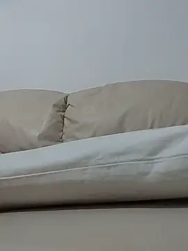 Snapshot of thonyx93 chatting on 21, 11, 2025 thonyx93 online show from 21, 11, 2025