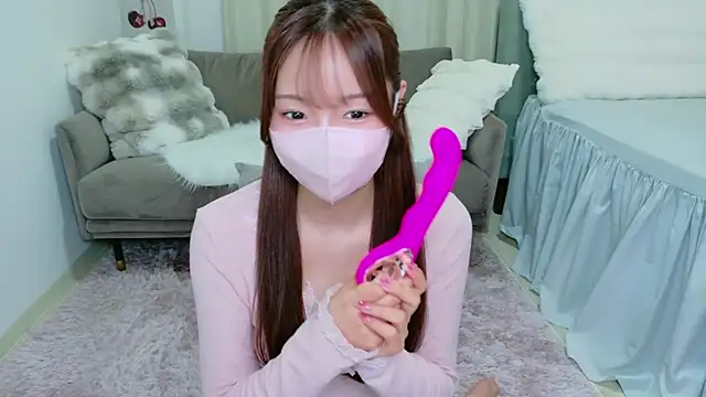 Snapshot of Seira__nn chatting on 12, 11, 2025 Seira nn online show from 12, 11, 2025