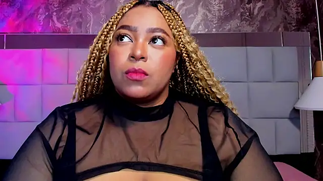 Snapshot of Fenty_melo chatting on 5, 11, 2025 Fenty melo online show from 5, 11, 2025