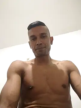 Snapshot of exotico2323 chatting on 21, 4, 2026 exotico2323 online show from 21, 4, 2026